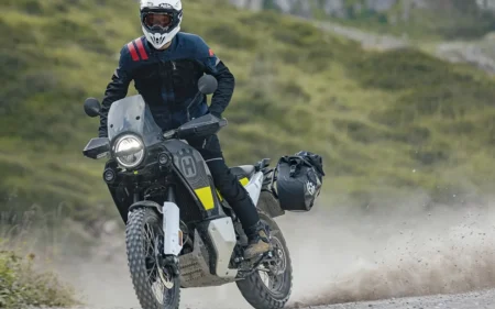 Moto Trail vs Naked ¿Cuál elegir en 2026 Comparativa completa