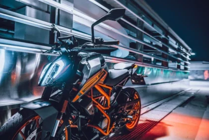 Consumo real de la KTM Duke 125 2026 opiniones, autonomía y comparativa con otros años