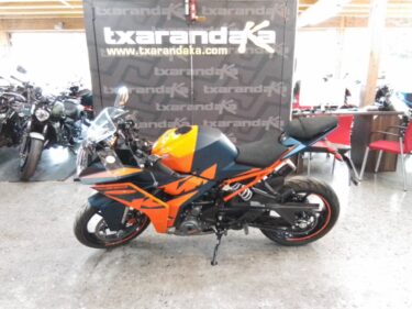 KTM RC 390 (2024)