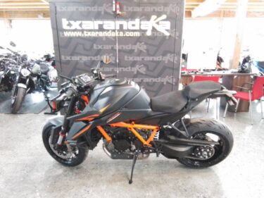 KTM 1390 SUPER DUKE (2013)