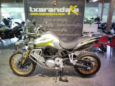 VOGE 900 DSX (2025)