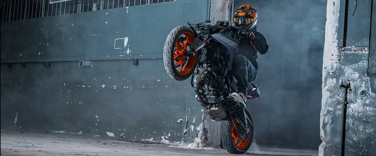 Consumo real de la KTM Duke 125 2026 opiniones, autonomía y comparativa con otros años